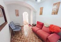 Resale - Townhouse - Onil