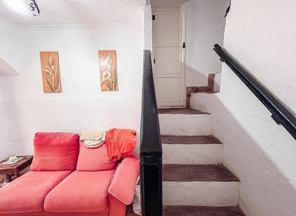 Resale - Townhouse - Onil