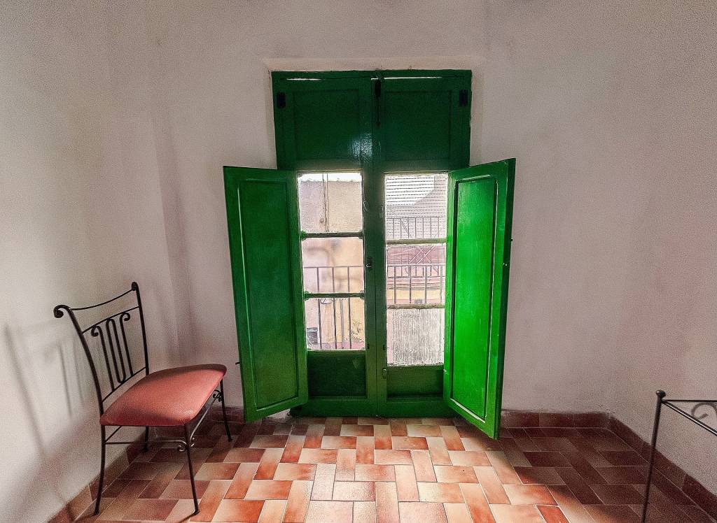 Resale - Townhouse - Onil