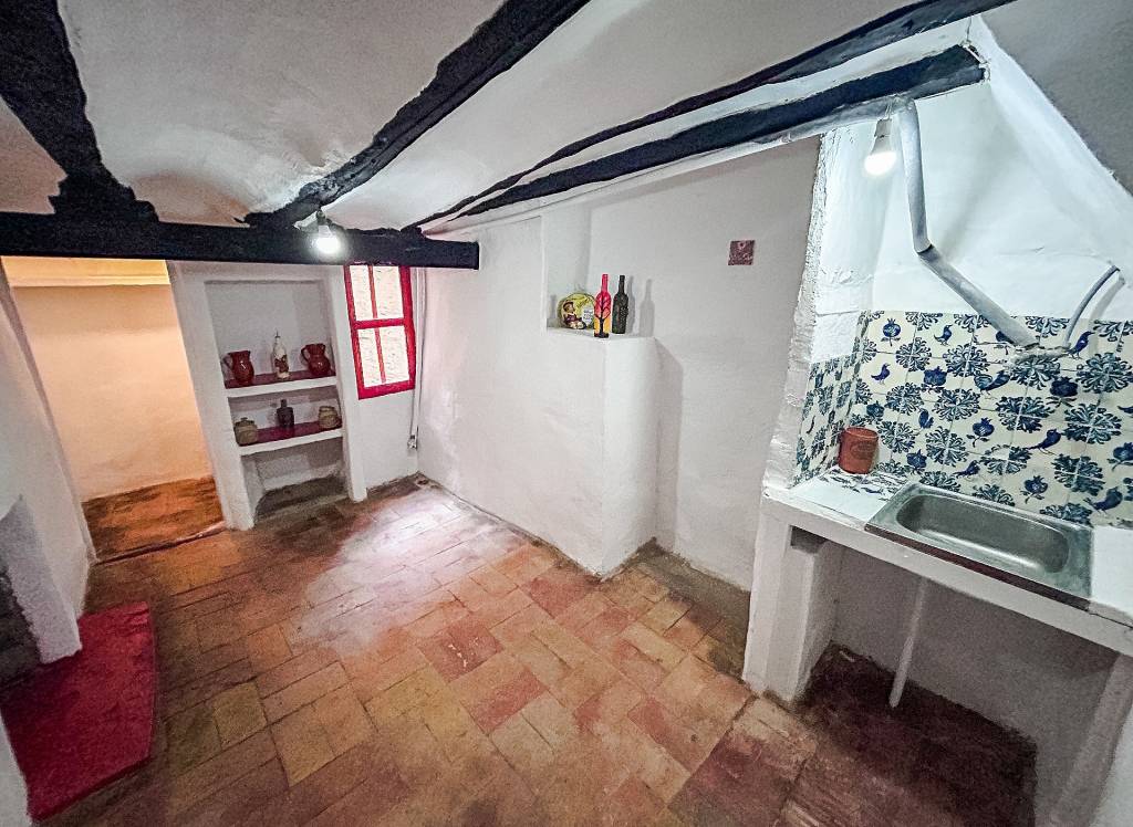 Resale - Townhouse - Onil