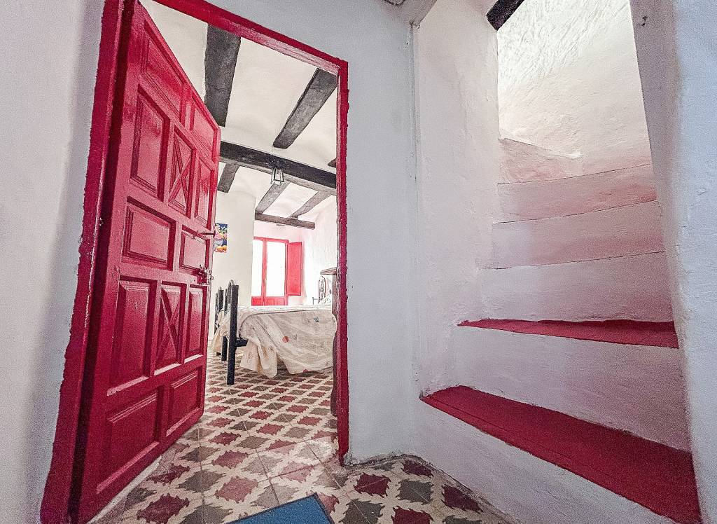 Resale - Townhouse - Onil