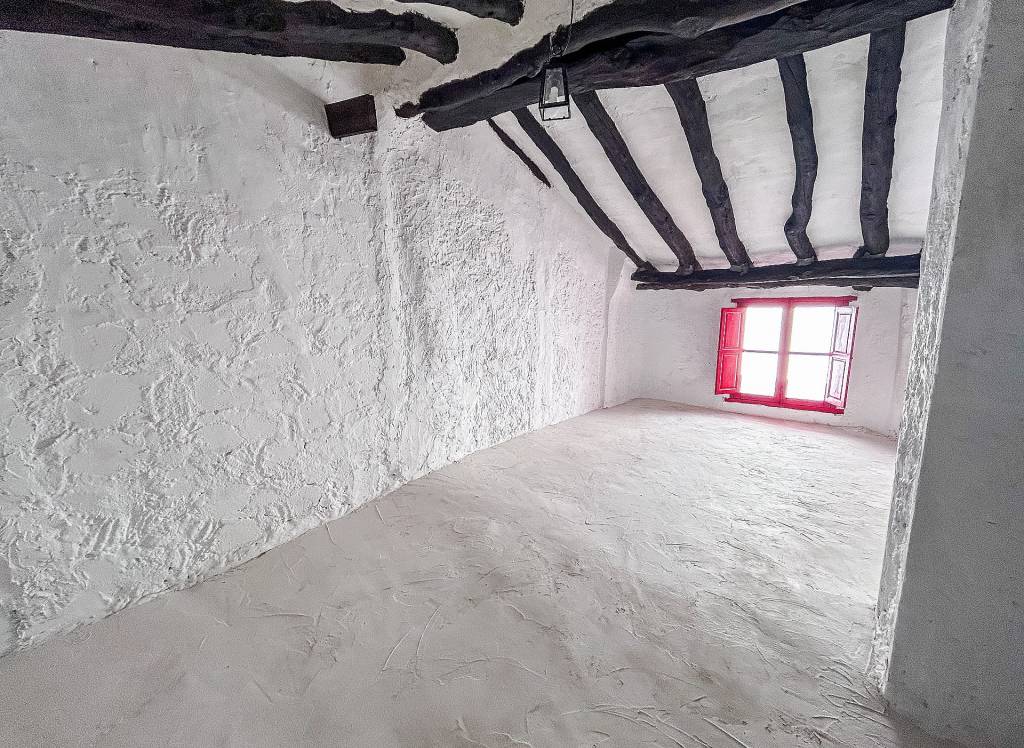 Resale - Townhouse - Onil