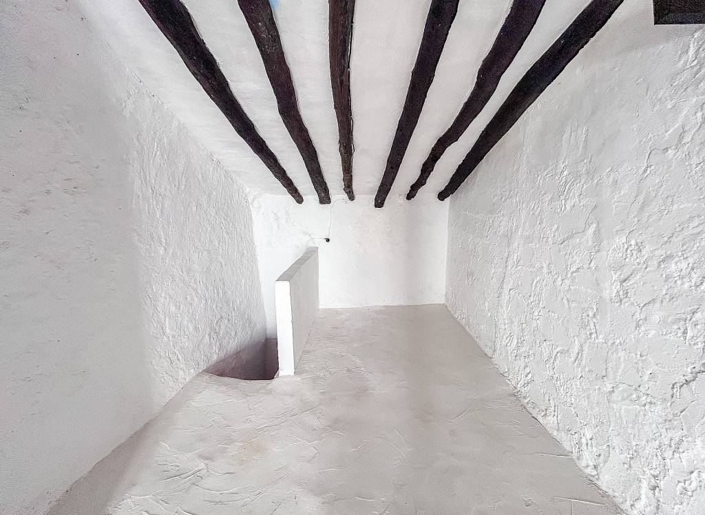 Resale - Townhouse - Onil