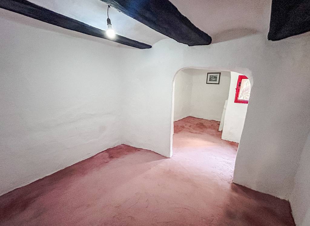 Resale - Townhouse - Onil