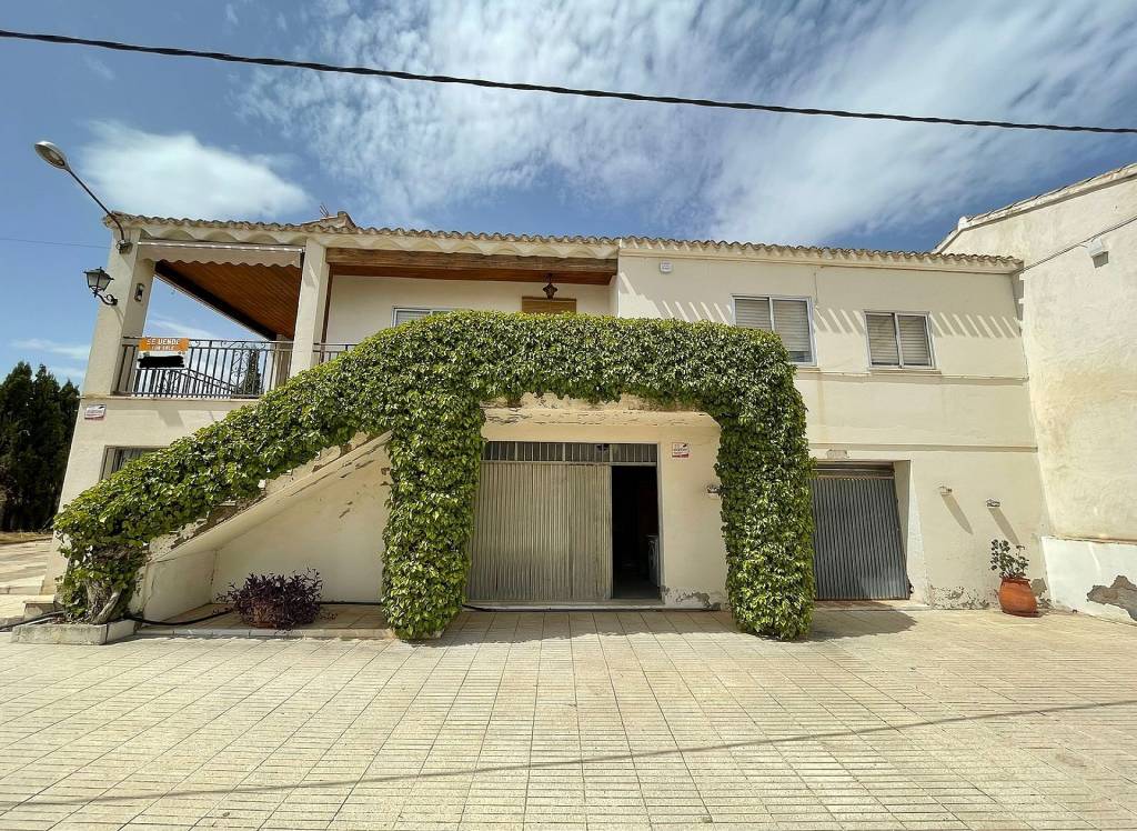 Resale - Townhouse - Salinas