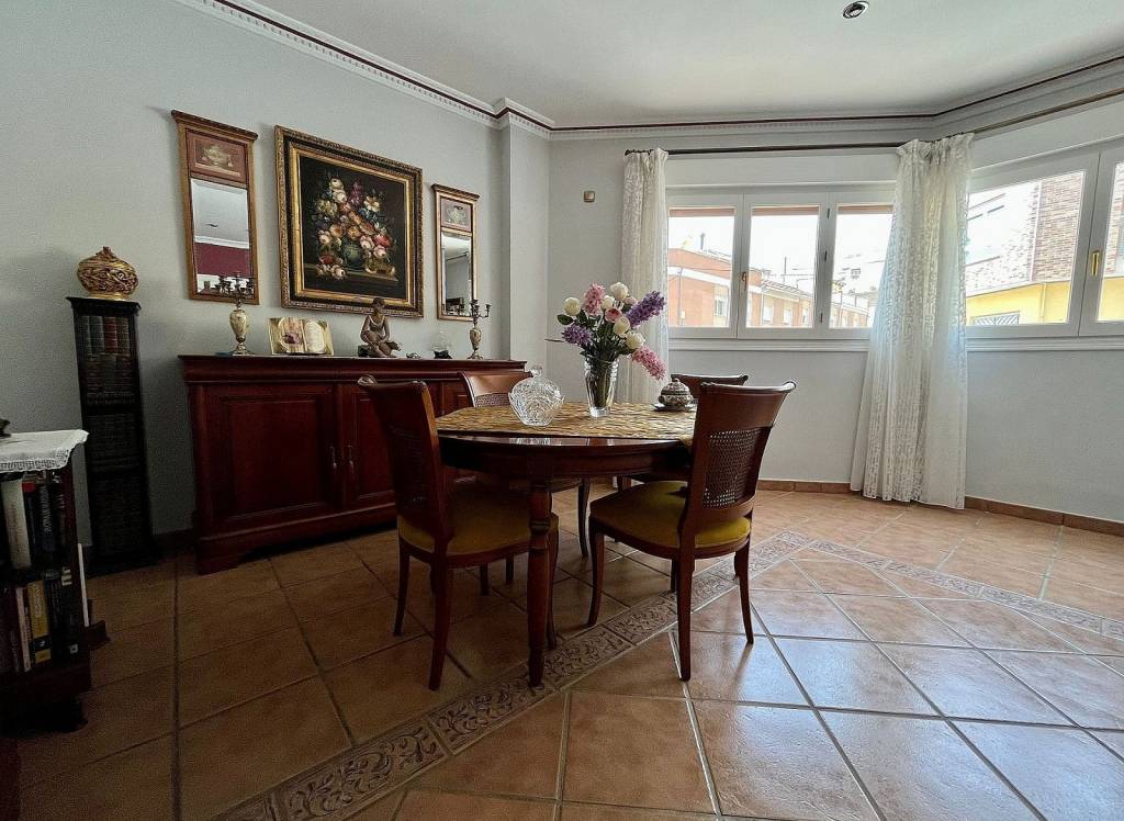 Resale - Townhouse - Sax