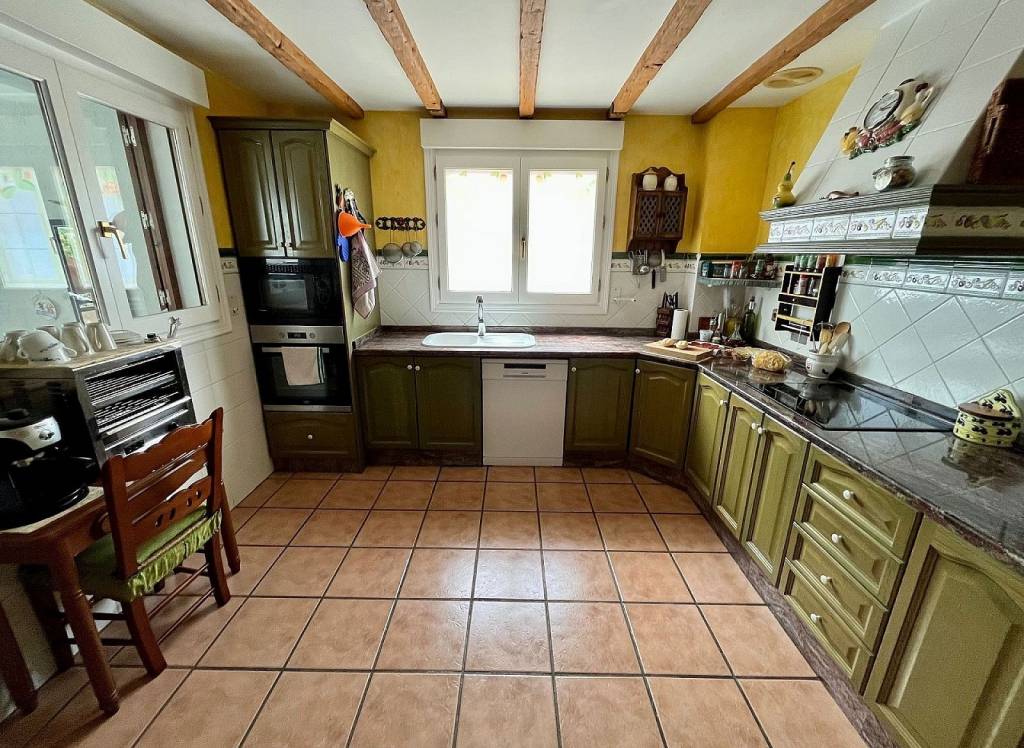 Resale - Townhouse - Sax