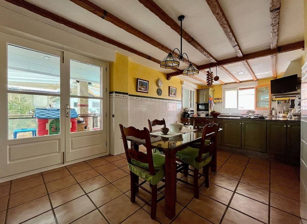 Resale - Townhouse - Sax