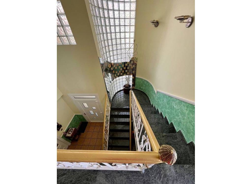 Resale - Townhouse - Sax