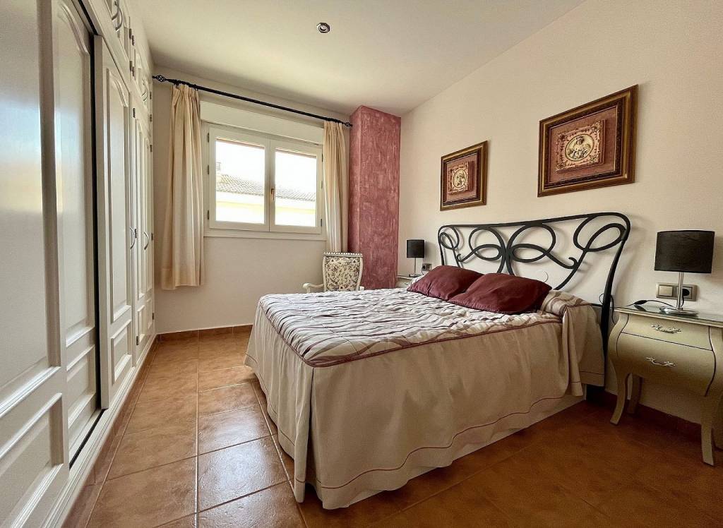 Resale - Townhouse - Sax