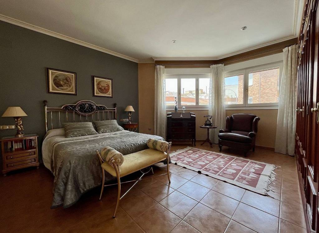 Resale - Townhouse - Sax