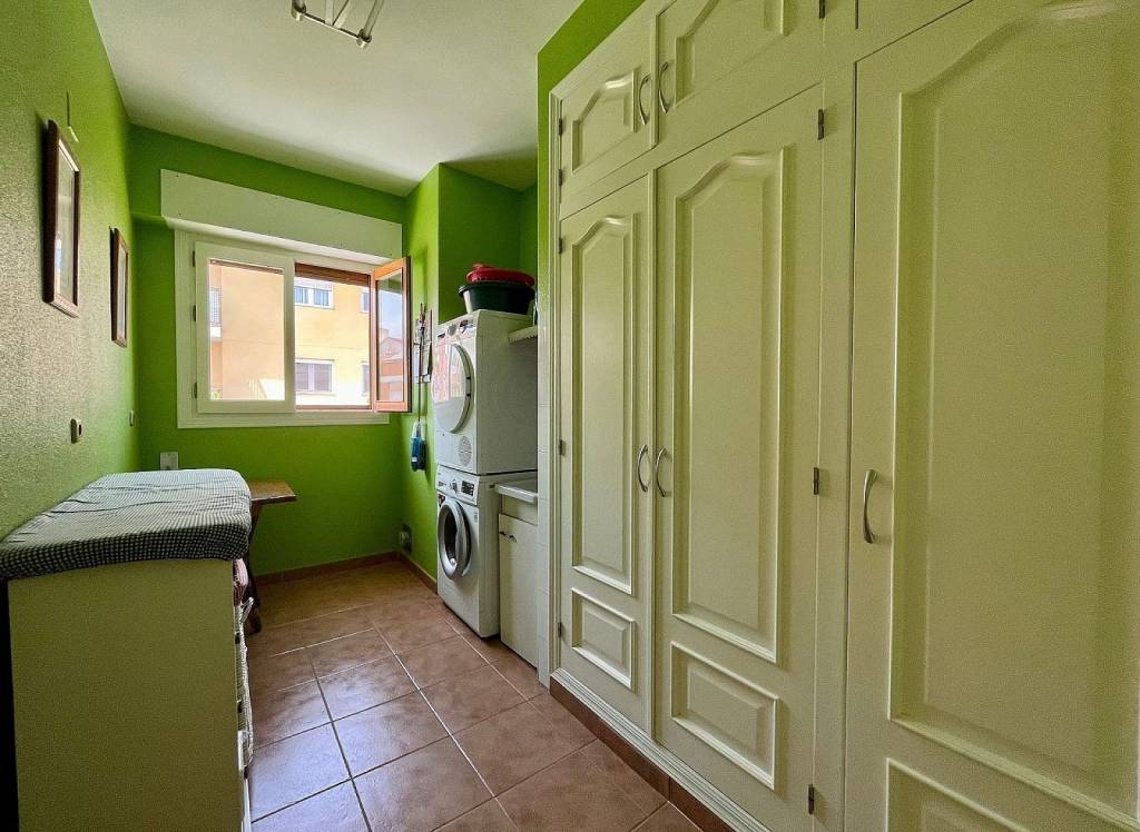 Resale - Townhouse - Sax