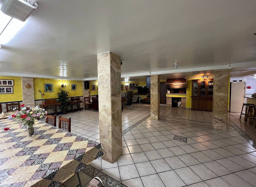 Resale - Townhouse - Sax