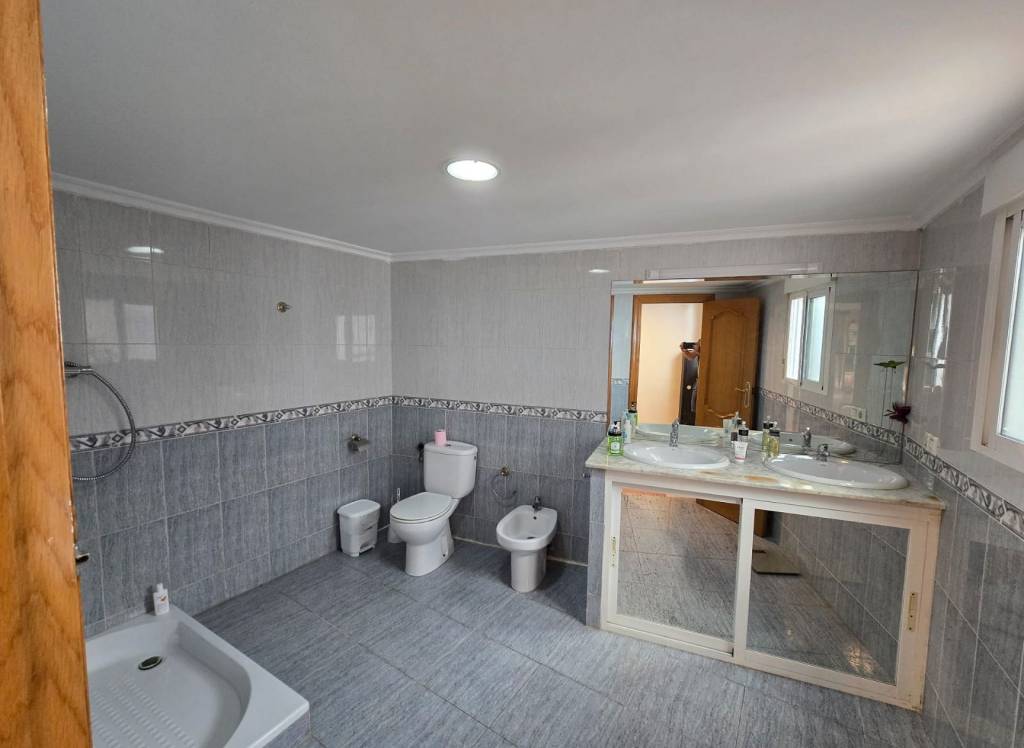 Resale - Townhouse - Sax