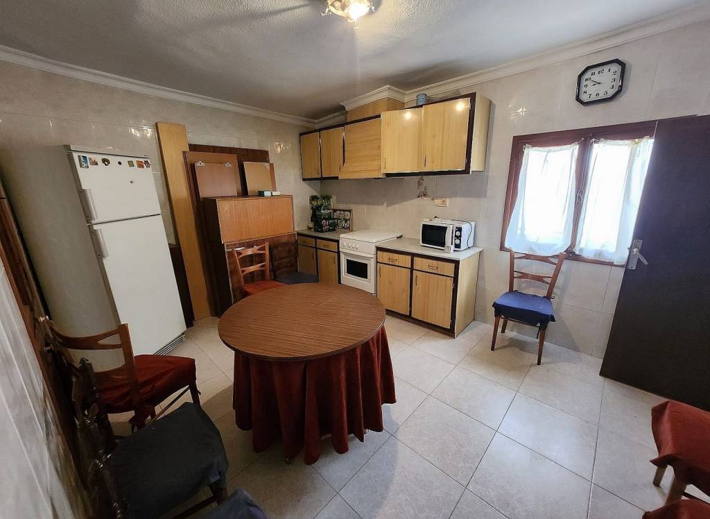 Resale - Townhouse - Yecla