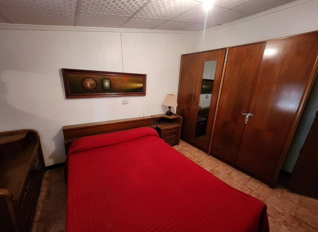 Resale - Townhouse - Yecla