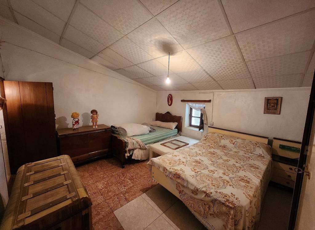 Resale - Townhouse - Yecla