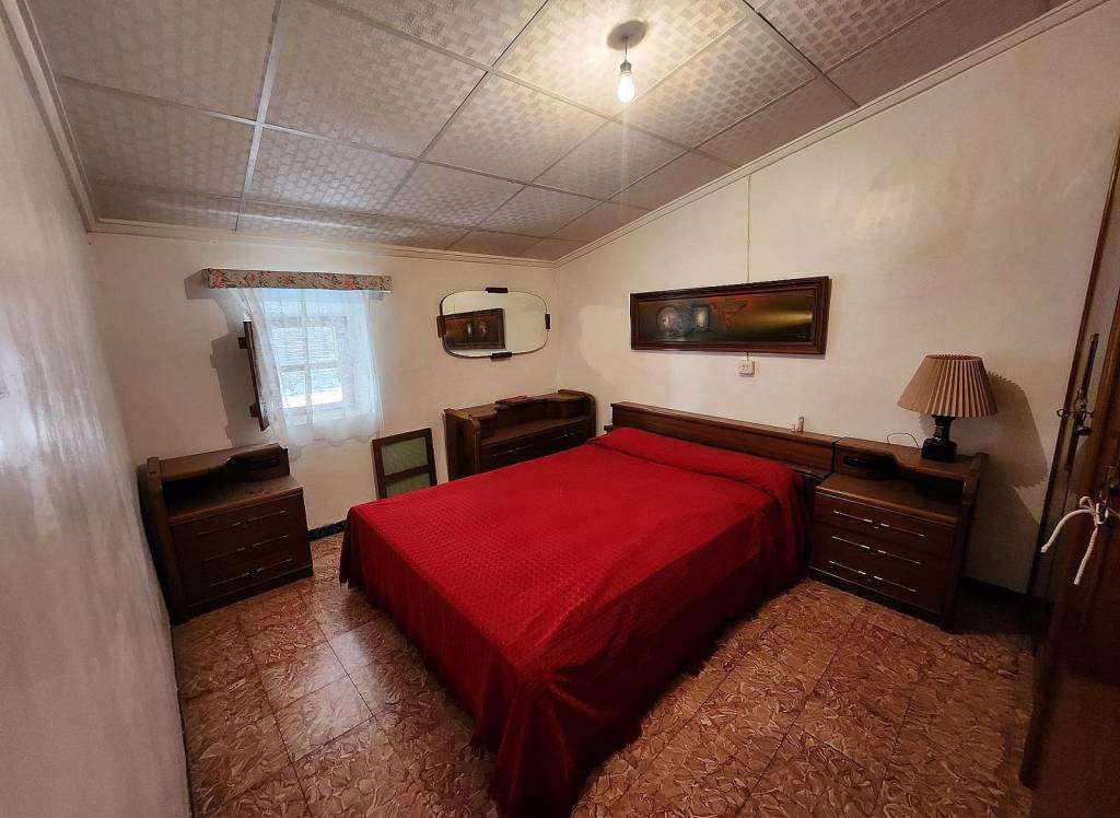 Resale - Townhouse - Yecla