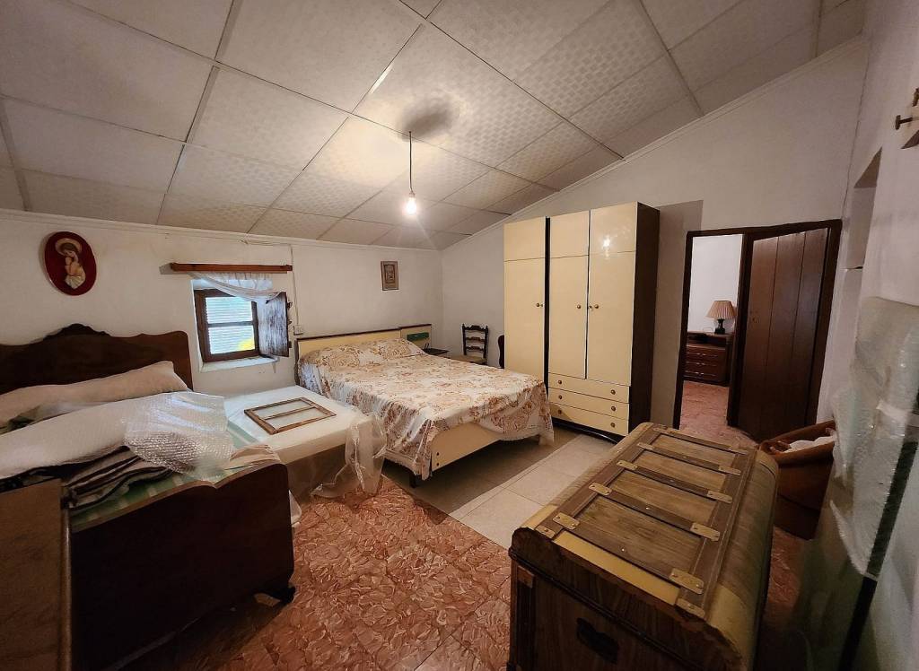 Resale - Townhouse - Yecla