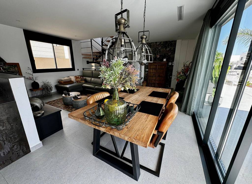 Resale - Villa - Algorfa