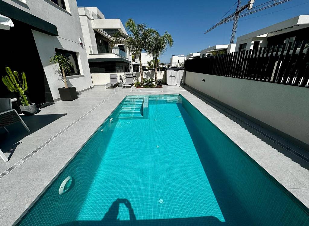 Resale - Villa - Algorfa