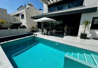 Resale - Villa - Algorfa