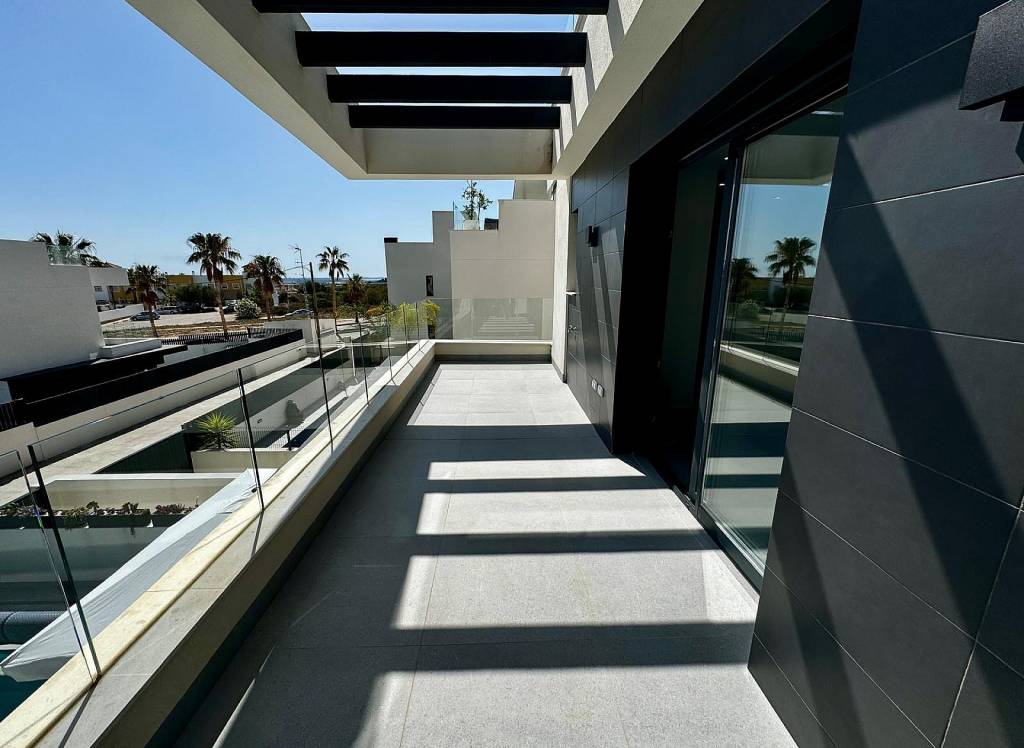 Resale - Villa - Algorfa