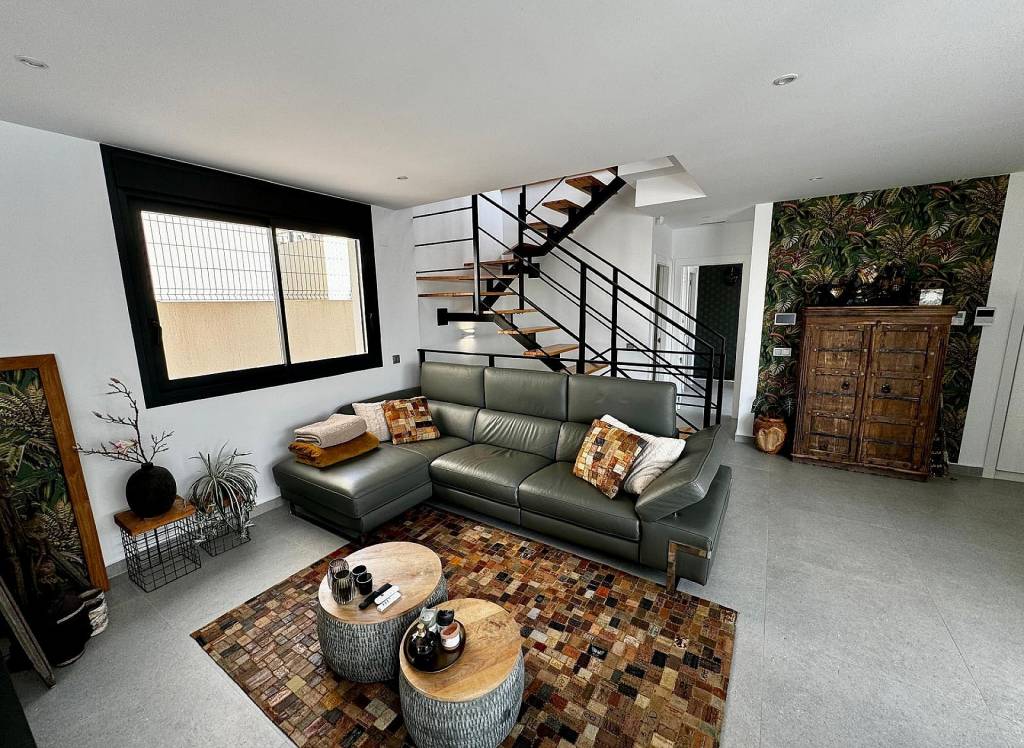 Resale - Villa - Algorfa