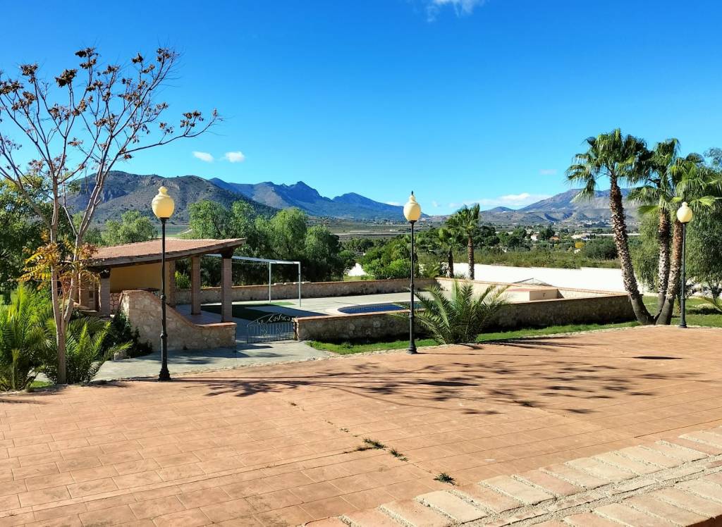 Resale - Villa - Aspe - Rural location