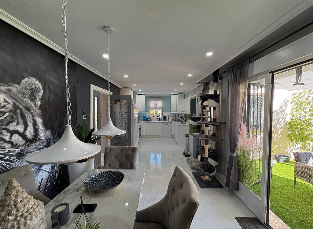 Resale - Villa - Biar