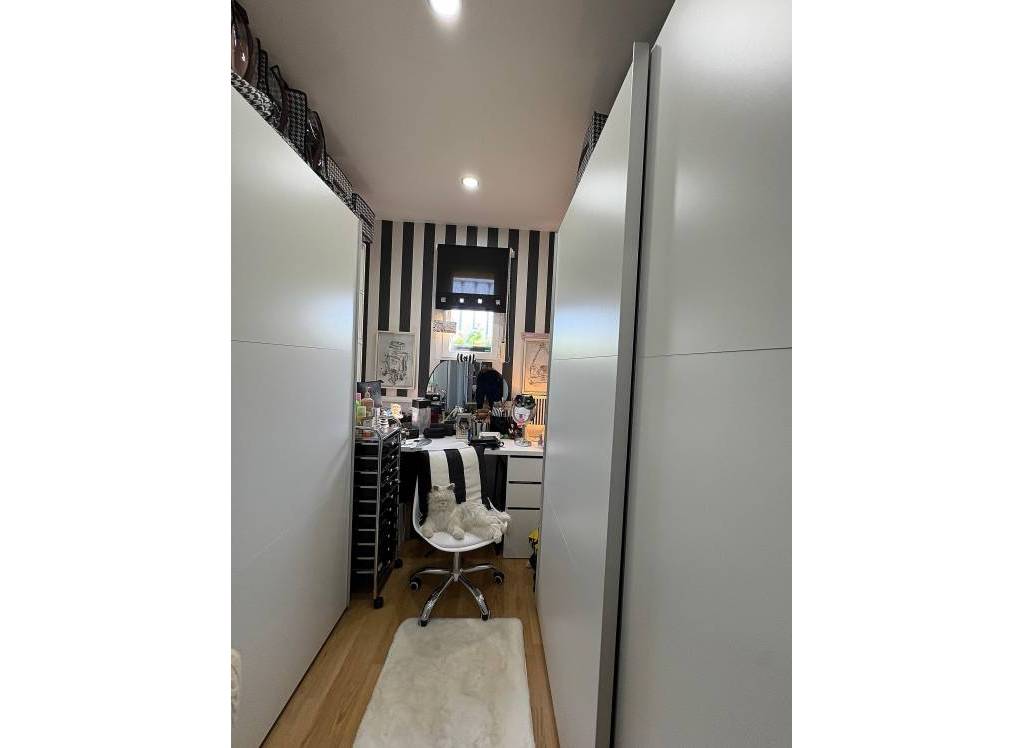 Resale - Villa - Biar