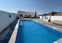 Resale - Villa - Caudete
