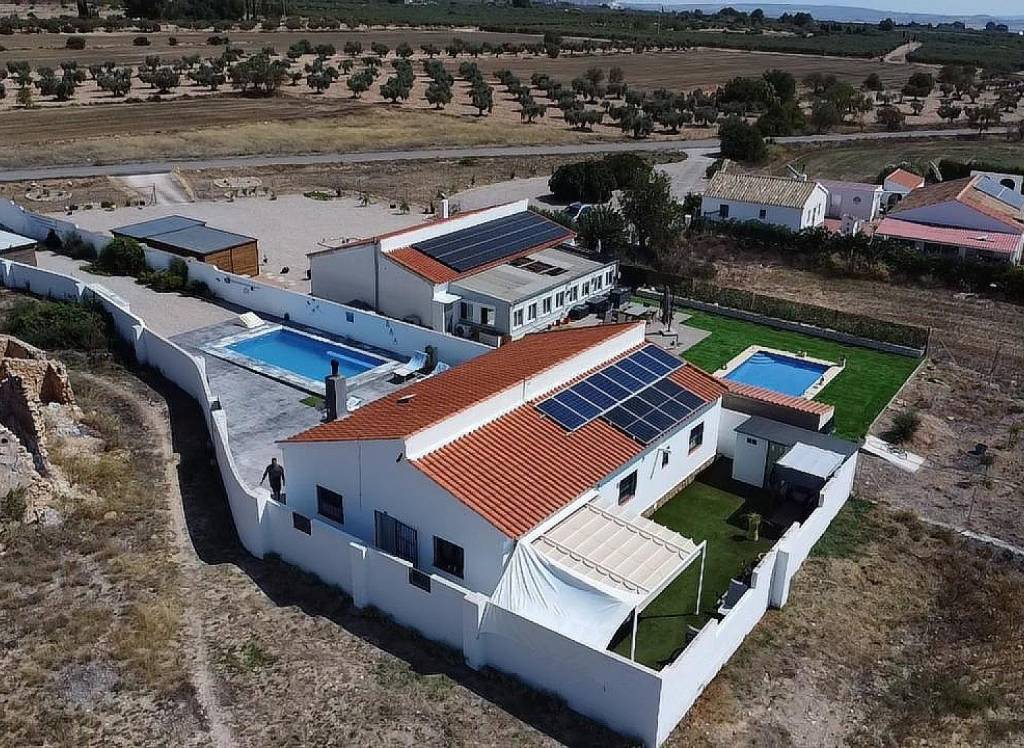 Resale - Villa - Caudete