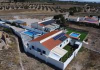 Resale - Villa - Caudete