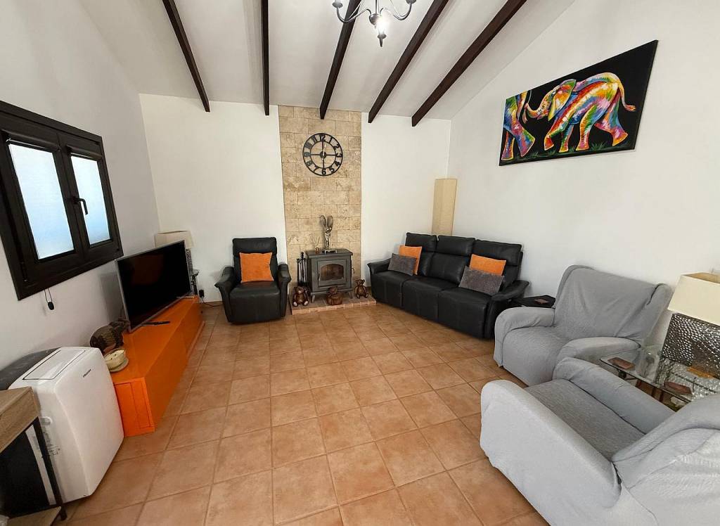 Resale - Villa - Caudete