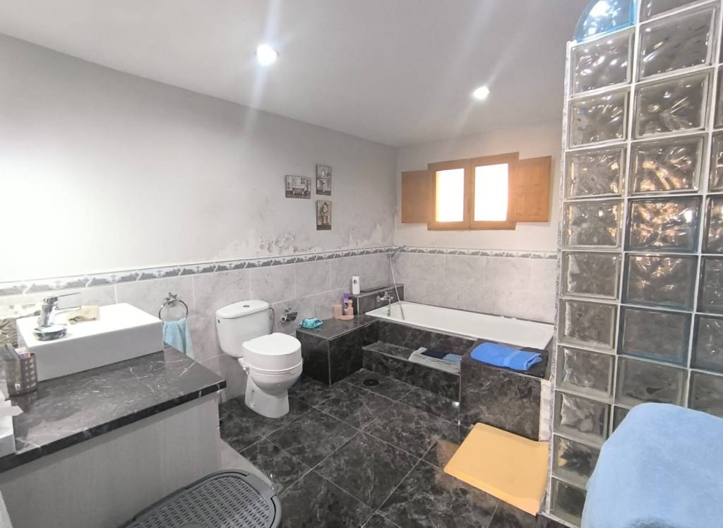 Resale - Villa - Chinorlet