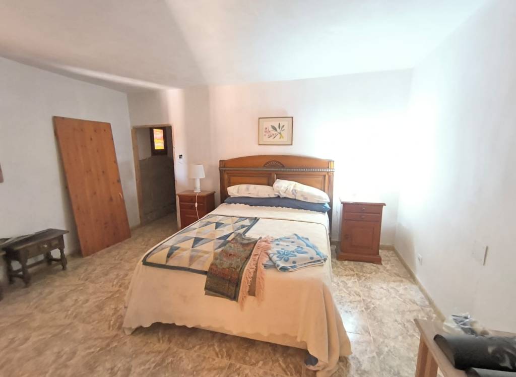 Resale - Villa - Chinorlet