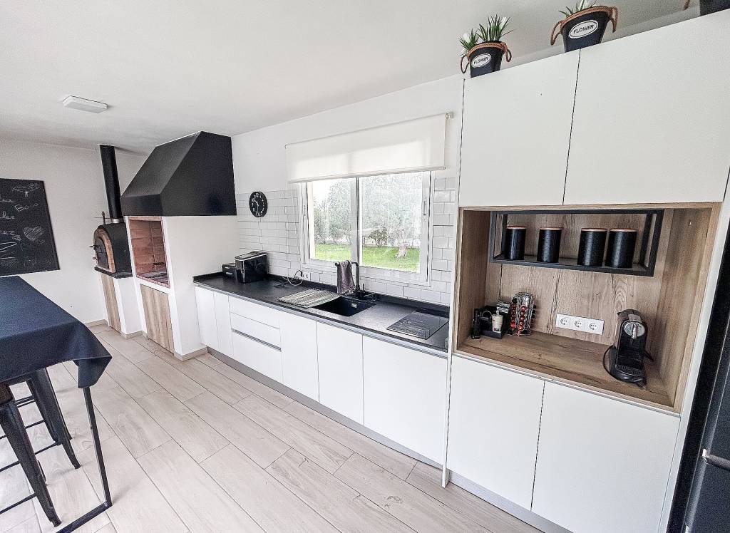 Resale - Villa - Crevillente