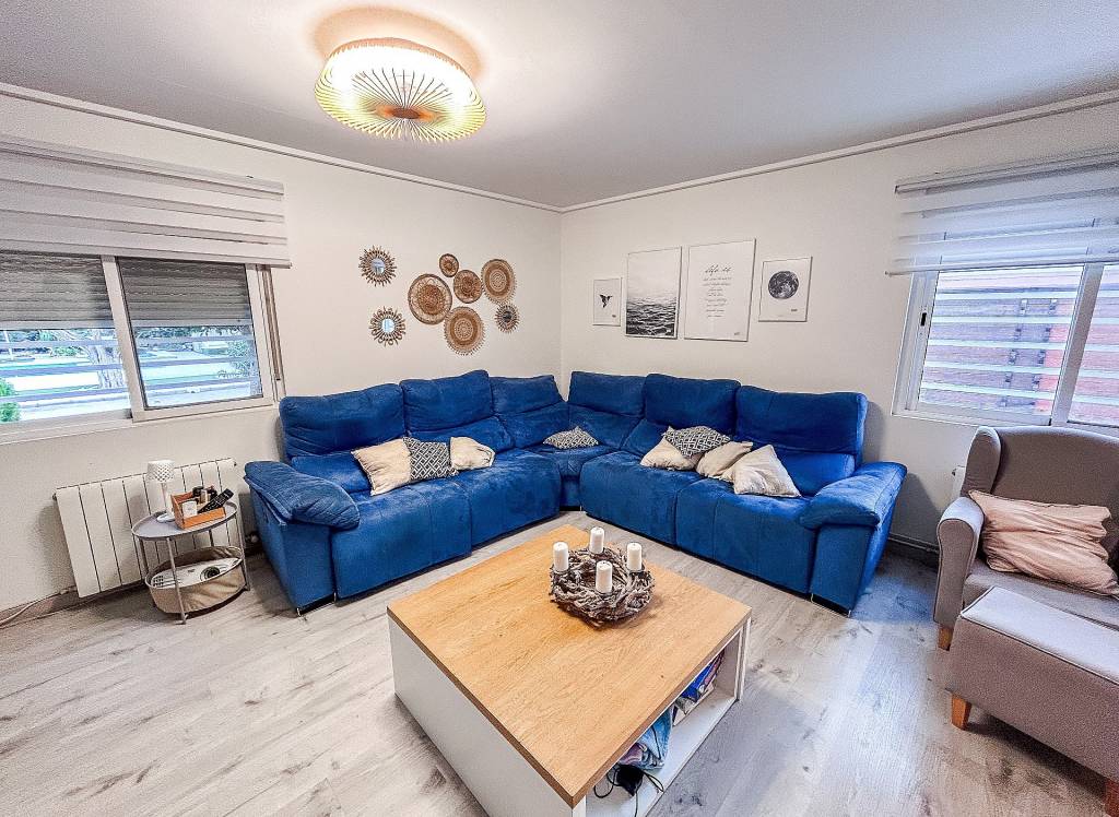 Resale - Villa - Crevillente