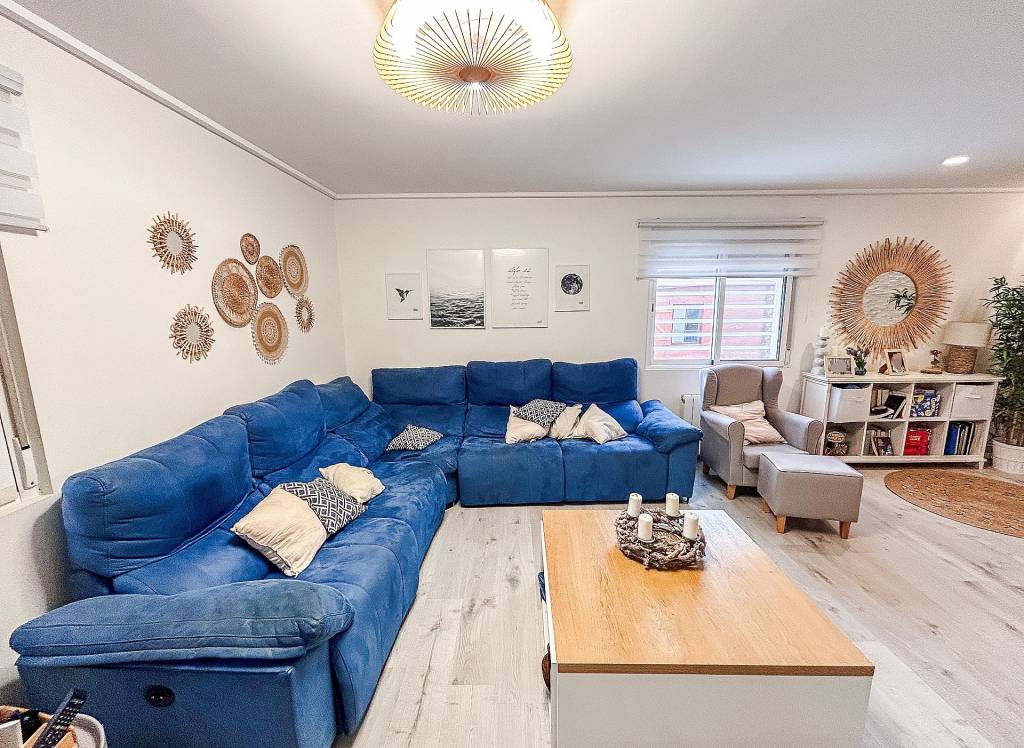 Resale - Villa - Crevillente