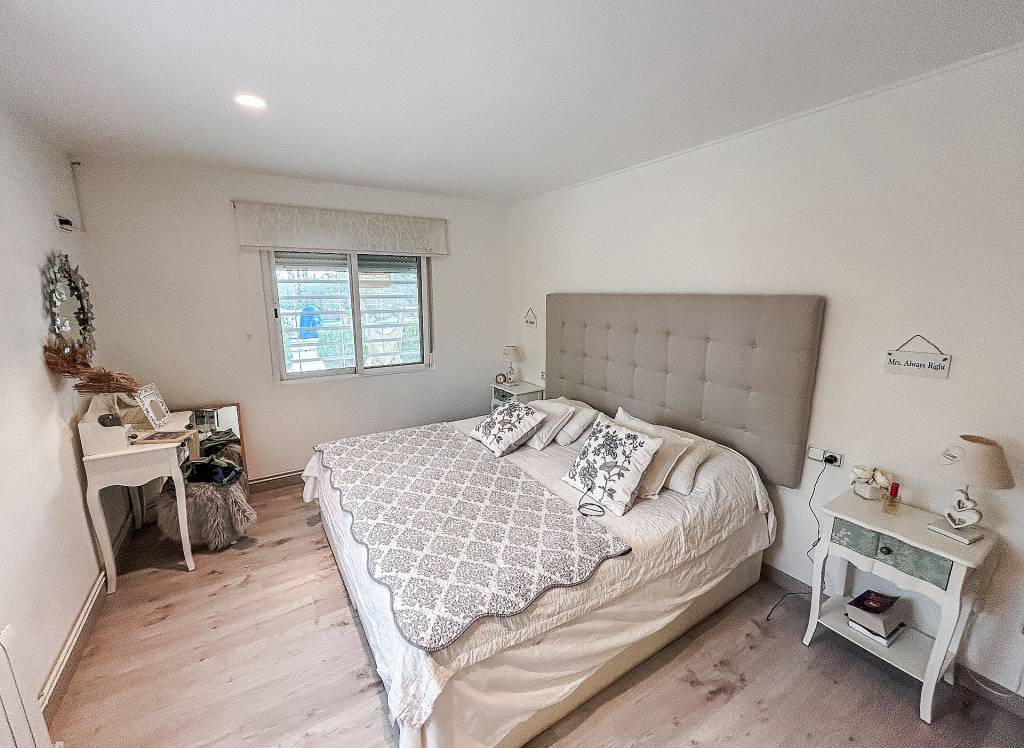 Resale - Villa - Crevillente