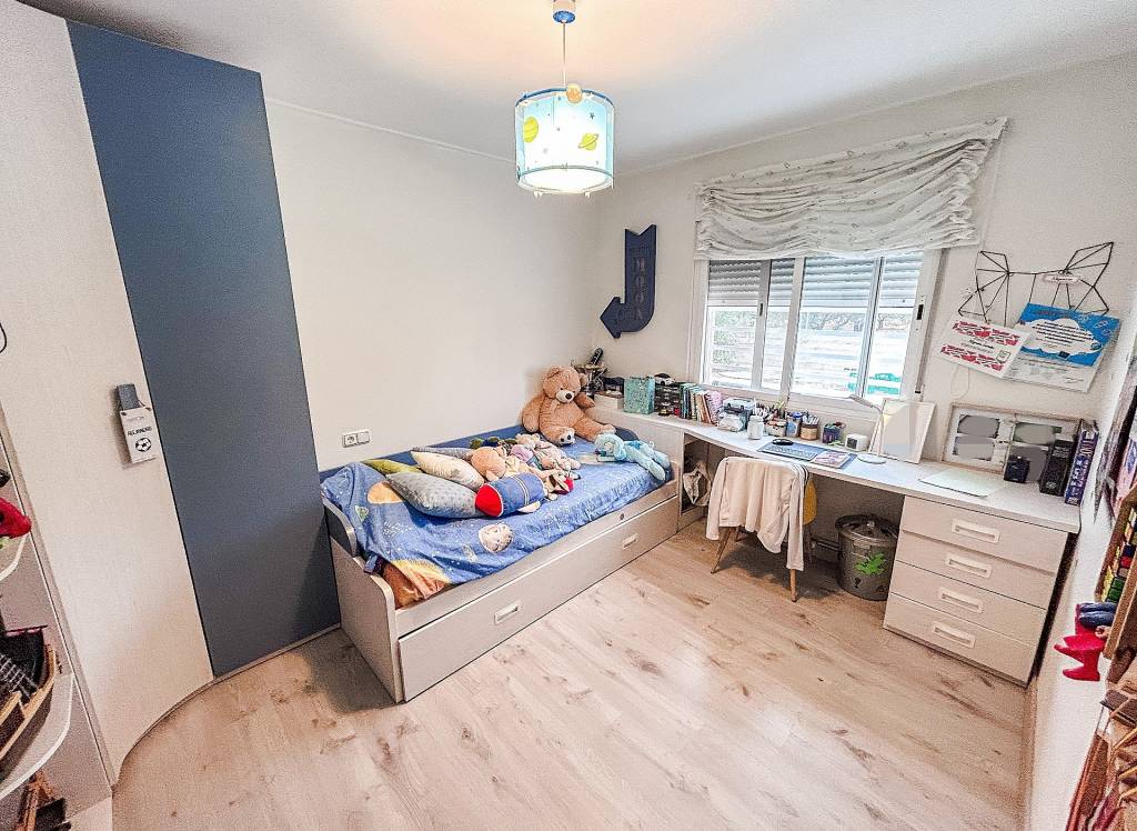 Resale - Villa - Crevillente