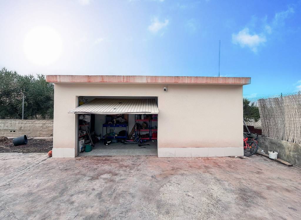 Resale - Villa - Crevillente