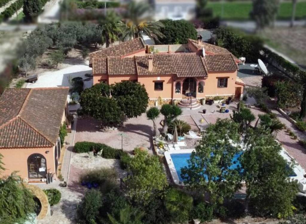 Resale - Villa - Daya vieja