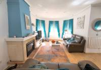 Resale - Villa - El Raso - Urban location