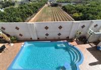 Resale - Villa - El Raso - Urban location