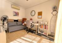 Resale - Villa - El Raso - Urban location