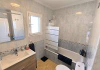 Resale - Villa - El Raso - Urban location