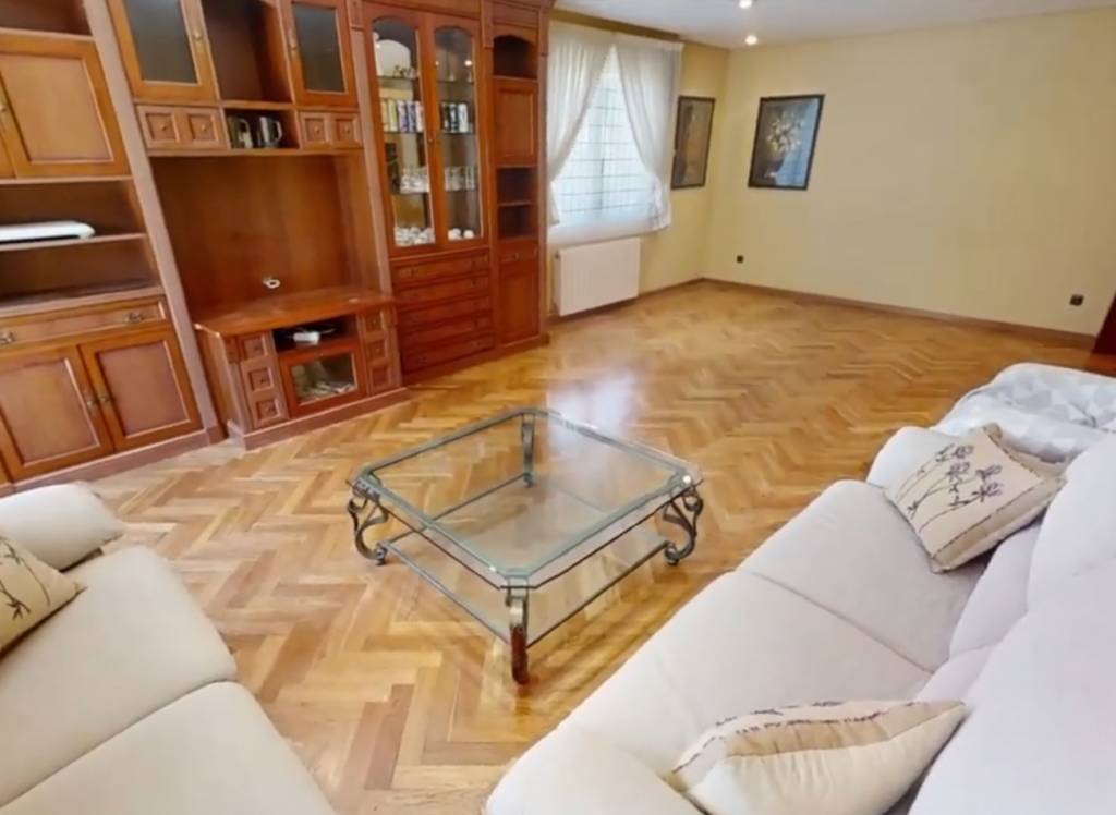 Resale - Villa - Elda - Edge of town