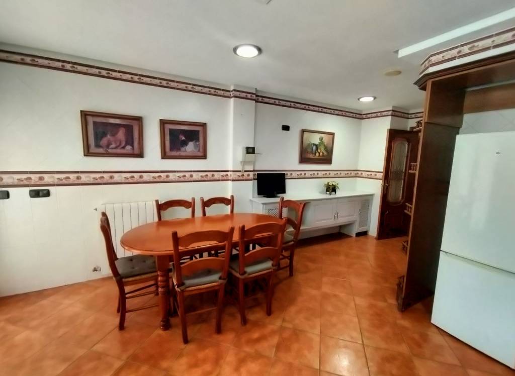 Resale - Villa - Elda - Edge of town